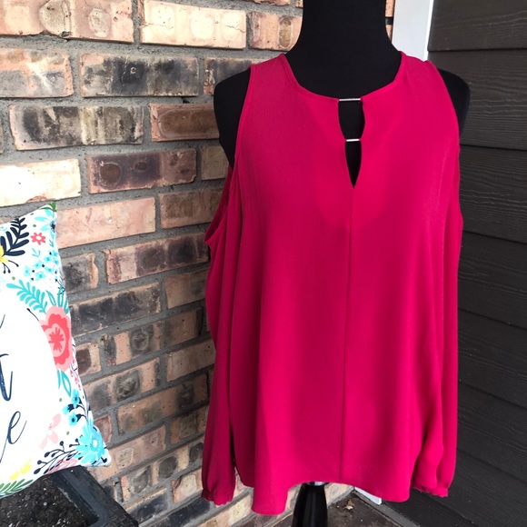 Michael Kors Tops - 🌷Michael Kors pink cold shoulder top size S NWT